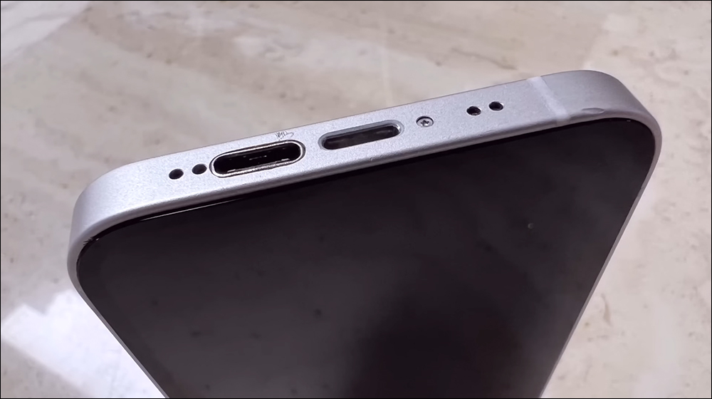 USB-C iPhone 改裝不稀奇,有人成功將 iPhone 12 mini 改成 USB-C 加 Lightning 雙充電接口 - 電腦王阿達 USB-C iPhone 改裝不稀奇,有人成功將 iPhone 12 mini 改成 USB-C 加 Lightning 雙充電接口 - 電腦王阿達
