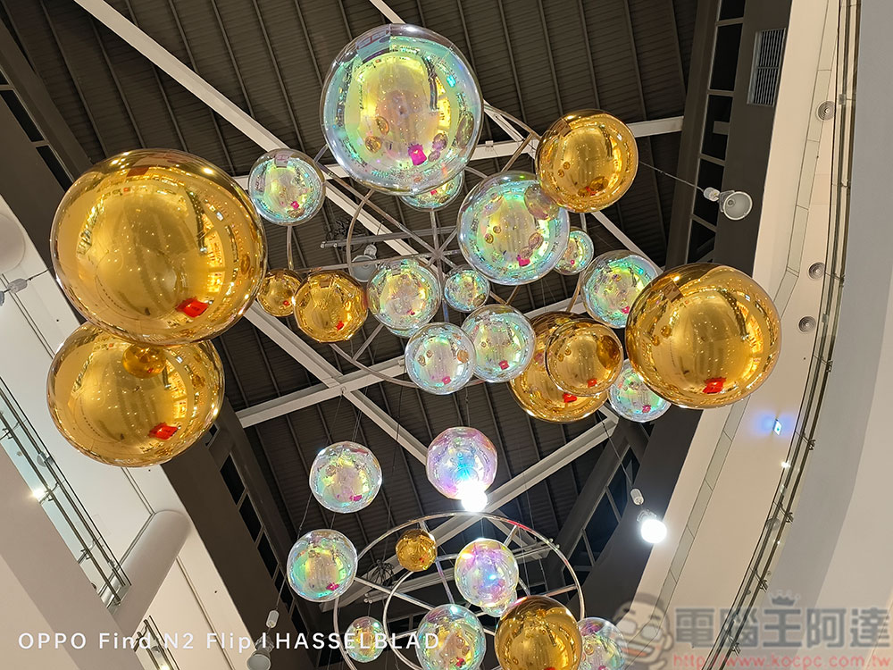 OPPO Find N2 Flip 實測、實拍:精巧百變大電量,體現你的時尚「摺」學 - 電腦王阿達 OPPO Find N2 Flip 實測、實拍:精巧百變大電量,體現你的時尚「摺」學 - 電腦王阿達