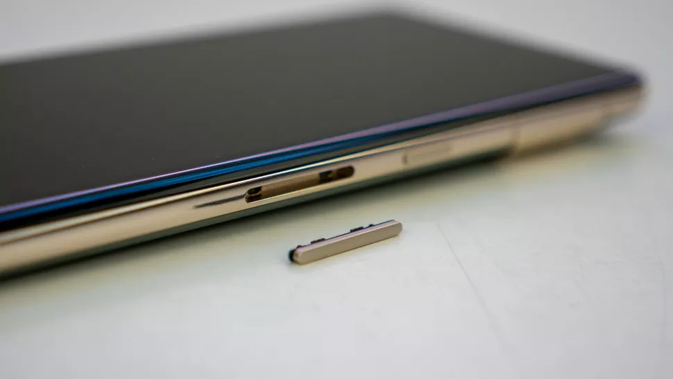 外媒表示 Pixel 7 Pro 的實體音量按鍵很容易脱落,用戶要多加注意 - 電腦王阿達 外媒表示 Pixel 7 Pro 的實體音量按鍵很容易脱落,用戶要多加注意 - 電腦王阿達