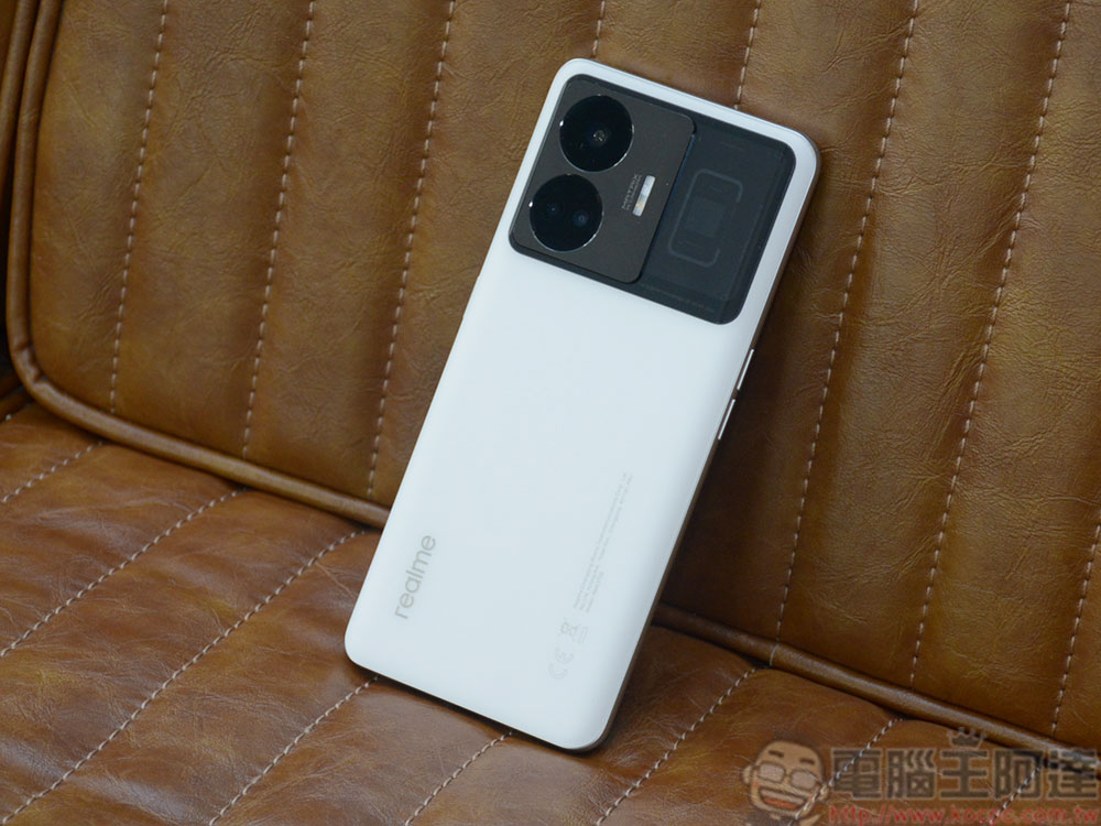 240W SUPERVOOC 飆速秒充旗艦 realme GT3 實機動眼看 - 電腦王阿達 240W SUPERVOOC 飆速秒充旗艦 realme GT3 實機動眼看 - 電腦王阿達