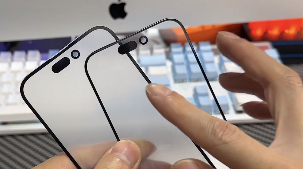 iPhone 15 Pro 玻璃保護貼洩露!揭示採用超薄螢幕邊框,同時還有固態按鍵的新消息 - 電腦王阿達 iPhone 15 Pro 玻璃保護貼洩露!揭示採用超薄螢幕邊框,同時還有固態按鍵的新消息 - 電腦王阿達