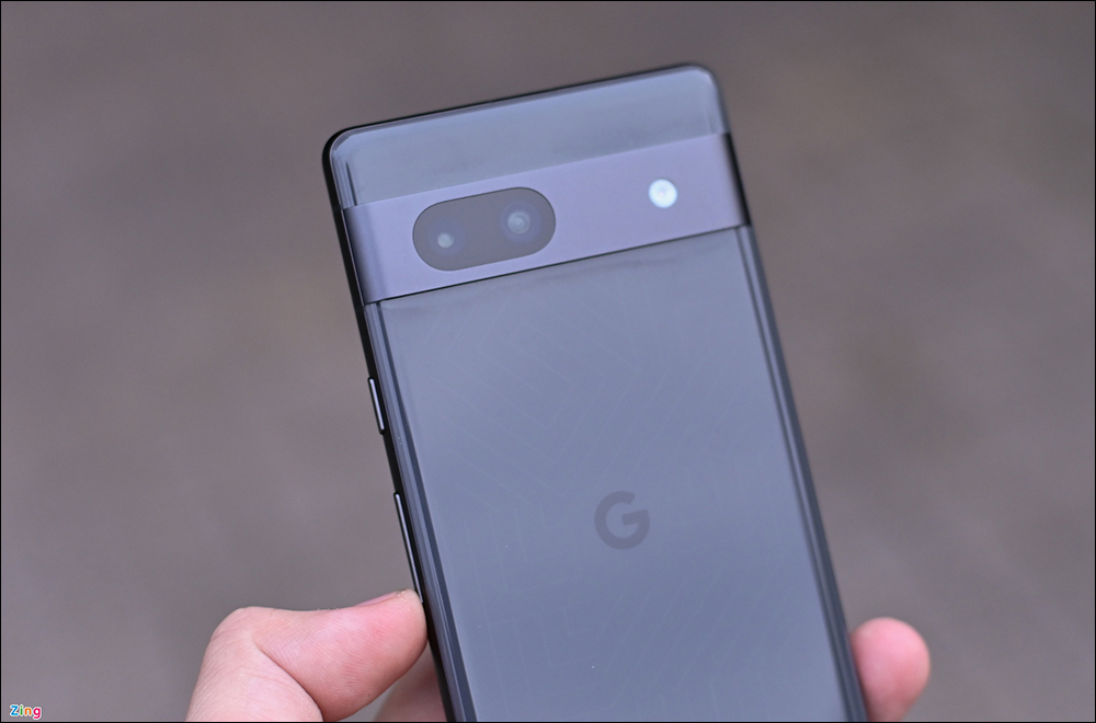 Google Pixel 7a 動手玩再次曝光!確認配備 8GB RAM,預期將支援「電力分享功能」 - 電腦王阿達 Google Pixel 7a 動手玩再次曝光!確認配備 8GB RAM,預期將支援「電力分享功能」 - 電腦王阿達