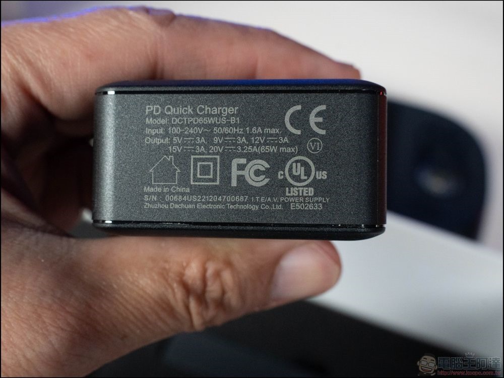 AYANEO2 開箱:搭載AMD6800U處理器,台灣你能買到的最強電競掌機 (5) AYANEO2 開箱:搭載AMD6800U處理器,台灣你能買到的最強電競掌機 (5)