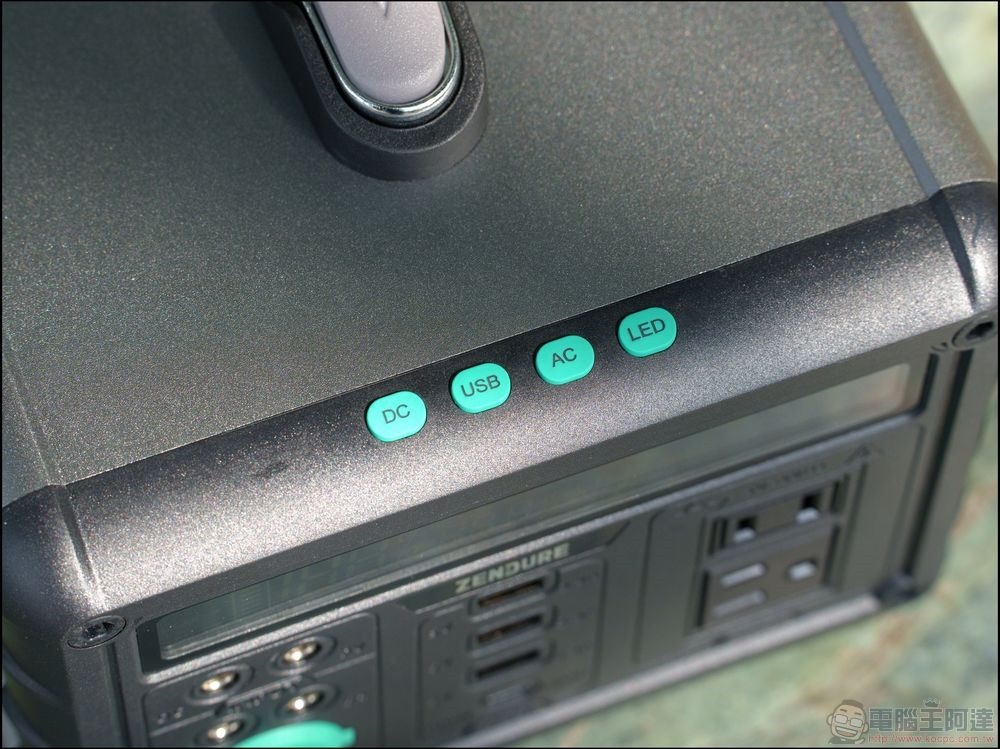 Zendure 1000W小坦克戶外行動電源站開箱 - 12 Zendure 1000W小坦克戶外行動電源站開箱 - 12
