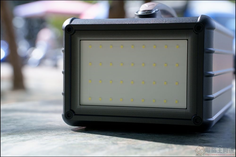 Zendure 1000W小坦克戶外行動電源站開箱 - 10 Zendure 1000W小坦克戶外行動電源站開箱 - 10