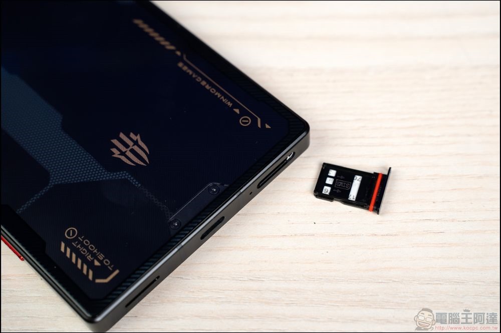 RedMagic 紅魔8 Pro 開箱 - 14 RedMagic 紅魔8 Pro 開箱 - 14