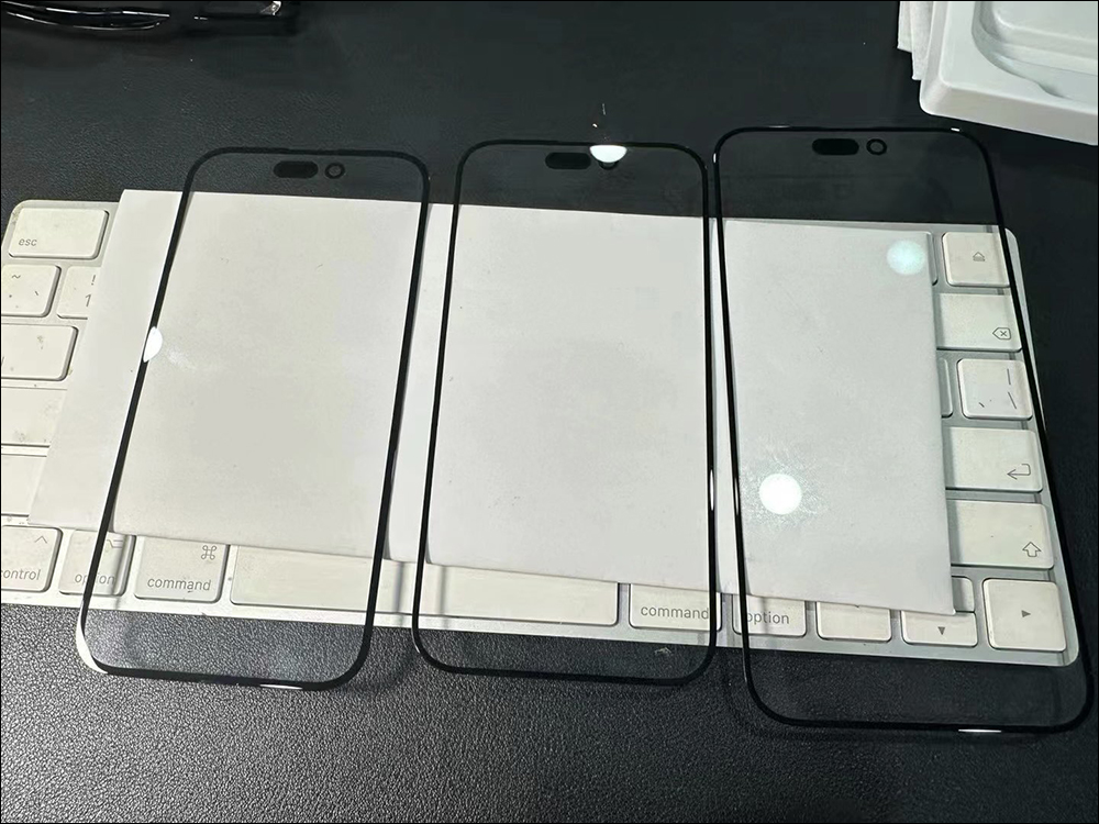 iPhone 15 Pro 系列的固態按鍵和全新靜音鍵可能長這樣,標準機型仍採傳統物理按鍵 - 電腦王阿達 iPhone 15 Pro 系列的固態按鍵和全新靜音鍵可能長這樣,標準機型仍採傳統物理按鍵 - 電腦王阿達