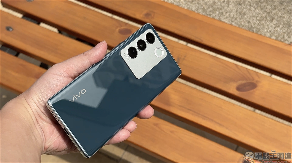 vivo V27 5G自帶光環人像神機開箱|獨創時尚柔光環、最豐富美妝美顏模式前後 5000 萬畫素,全球首發天璣 7200 處理器 - 電腦王阿達 vivo V27 5G自帶光環人像神機開箱|獨創時尚柔光環、最豐富美妝美顏模式前後 5000 萬畫素,全球首發天璣 7200 處理器 - 電腦王阿達