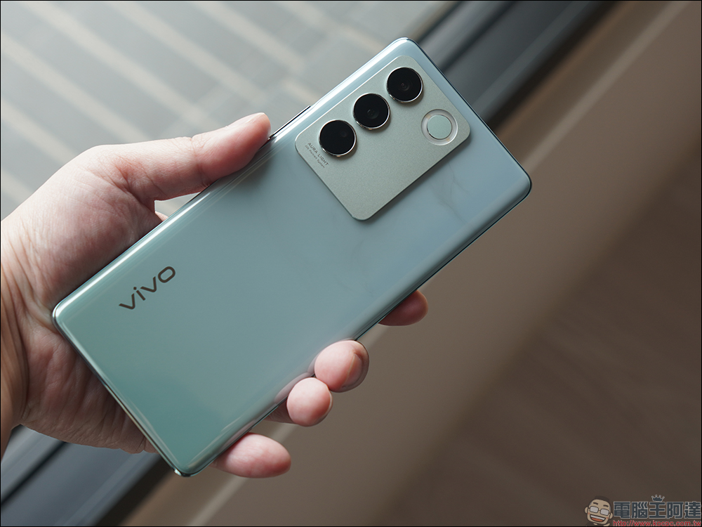 是否有人在追蹤你的 Android 手機?7 個跡象見端倪 - 電腦王阿達 vivo V27 5G自帶光環人像神機開箱|獨創時尚柔光環、最豐富美妝美顏模式前後 5000 萬畫素,全球首發天璣 7200 處理器 - 電腦王阿達
