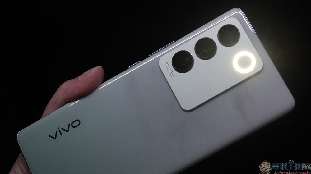 vivo V27 5G自帶光環人像神機開箱|獨創時尚柔光環、最豐富美妝美顏模式前後 5000 萬畫素,全球首發天璣 7200 處理器 - 電腦王阿達 vivo V27 5G自帶光環人像神機開箱|獨創時尚柔光環、最豐富美妝美顏模式前後 5000 萬畫素,全球首發天璣 7200 處理器 - 電腦王阿達