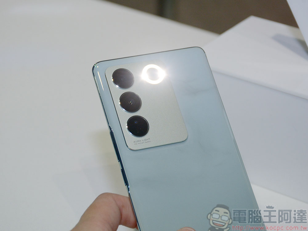 vivo V27 5G 人像美拍旗艦登場,自帶女神光環閃耀內斂時尚感 - 電腦王阿達 vivo V27 5G 人像美拍旗艦登場,自帶女神光環閃耀內斂時尚感 - 電腦王阿達
