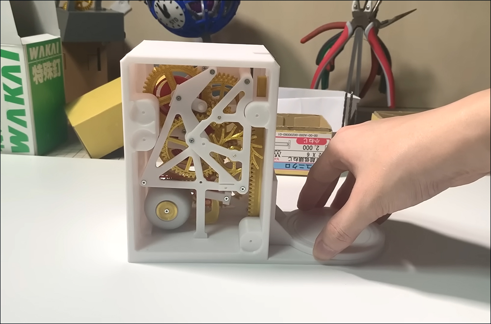 日本網友打造機械動力的「日清杯麵計時器」，3 分鐘自動降落，即可享用美味泡麵！ - 電腦王阿達