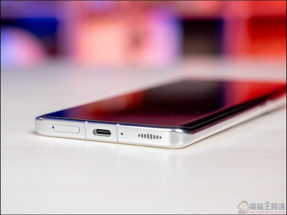 Xiaomi 13 Pro 開箱 - 10 Xiaomi 13 Pro 開箱 - 10