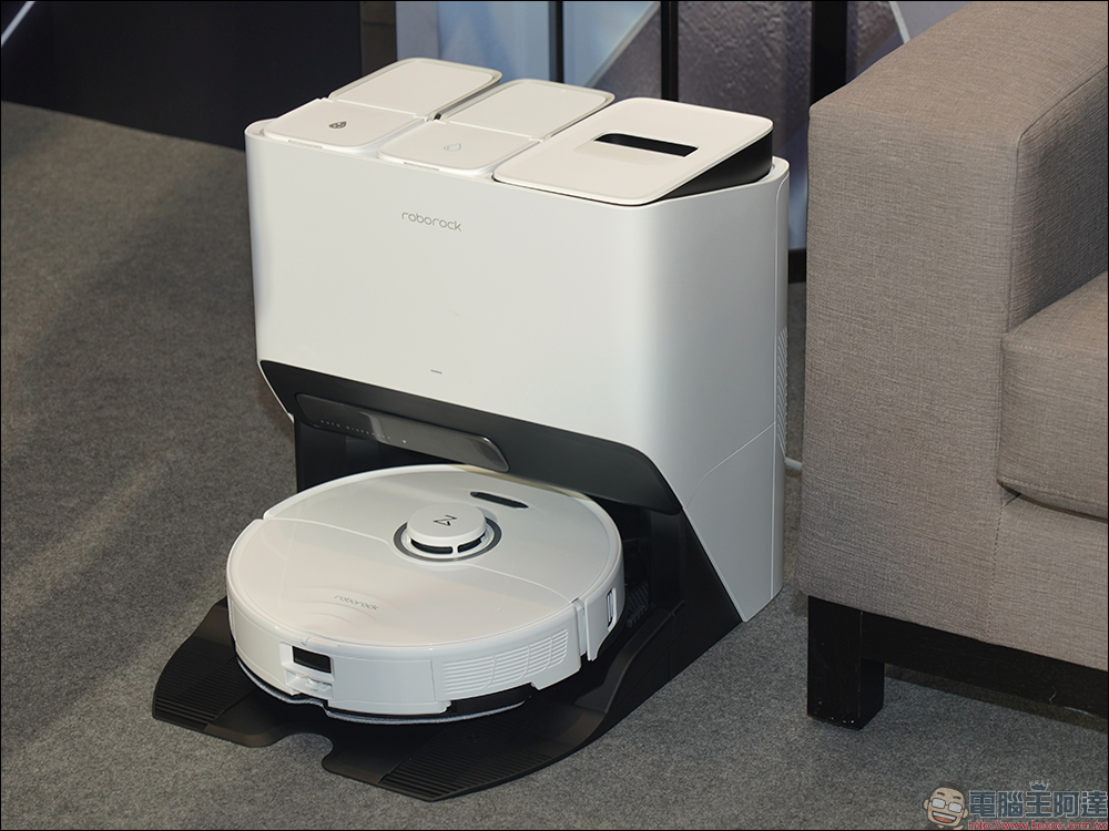 Roborock S8 Pro Ultra 石頭掃拖機器人正式在台發表:搭載 10 合 1 全自動清潔座,自動上下水/洗拖布/集塵/烘乾/補清潔液 - 電腦王阿達 Roborock S8 Pro Ultra 石頭掃拖機器人正式在台發表:搭載 10 合 1 全自動清潔座,自動上下水/洗拖布/集塵/烘乾/補清潔液 - 電腦王阿達