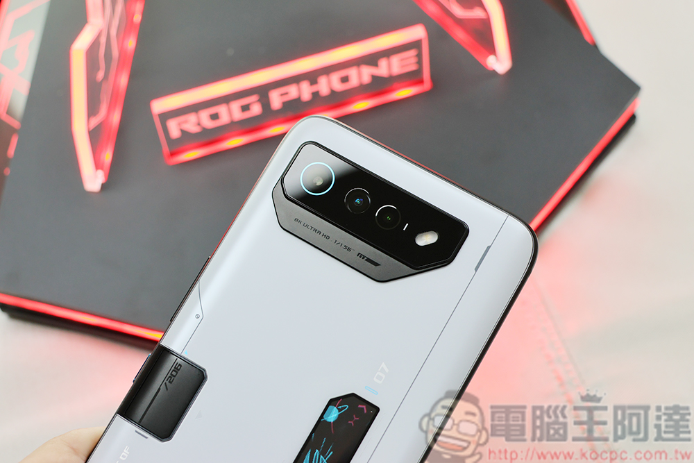 ROG Phone 7 系列發表,兩款新機強力助拳你的遊戲戰役 - 電腦王阿達 ROG Phone 7 系列發表,兩款新機強力助拳你的遊戲戰役 - 電腦王阿達