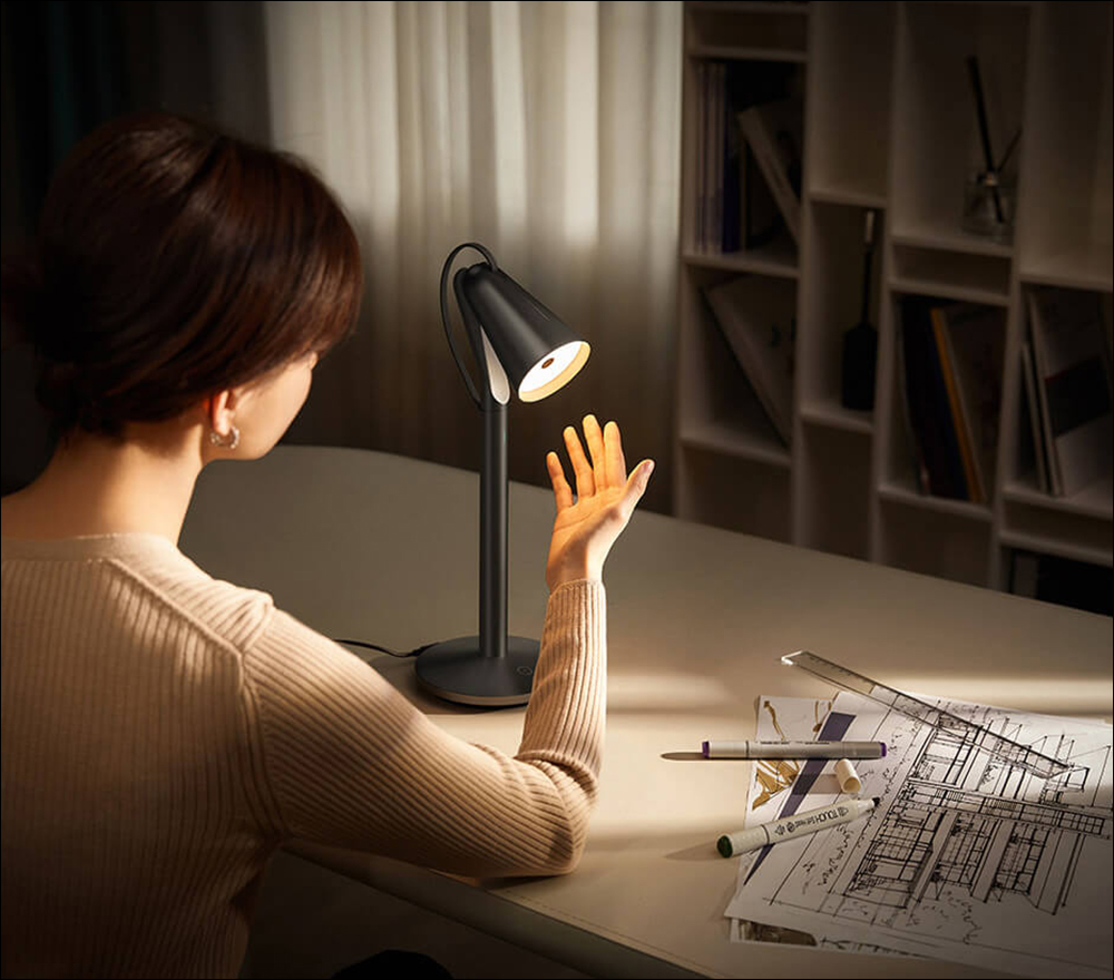 小米米家皮皮燈頑皮「燈」場：隔空手勢控制調光、情緒互動擺頭的桌面智慧寵物 - 電腦王阿達