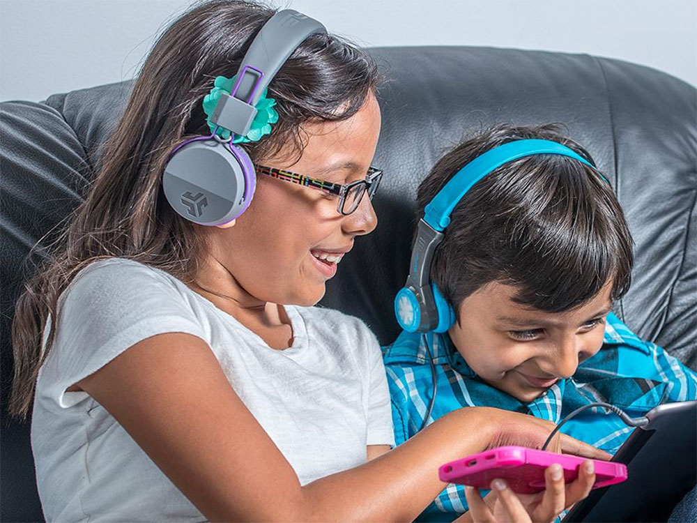 「音量限制耳機」是什麼？為什麼建議孩童使用？ - 電腦王阿達