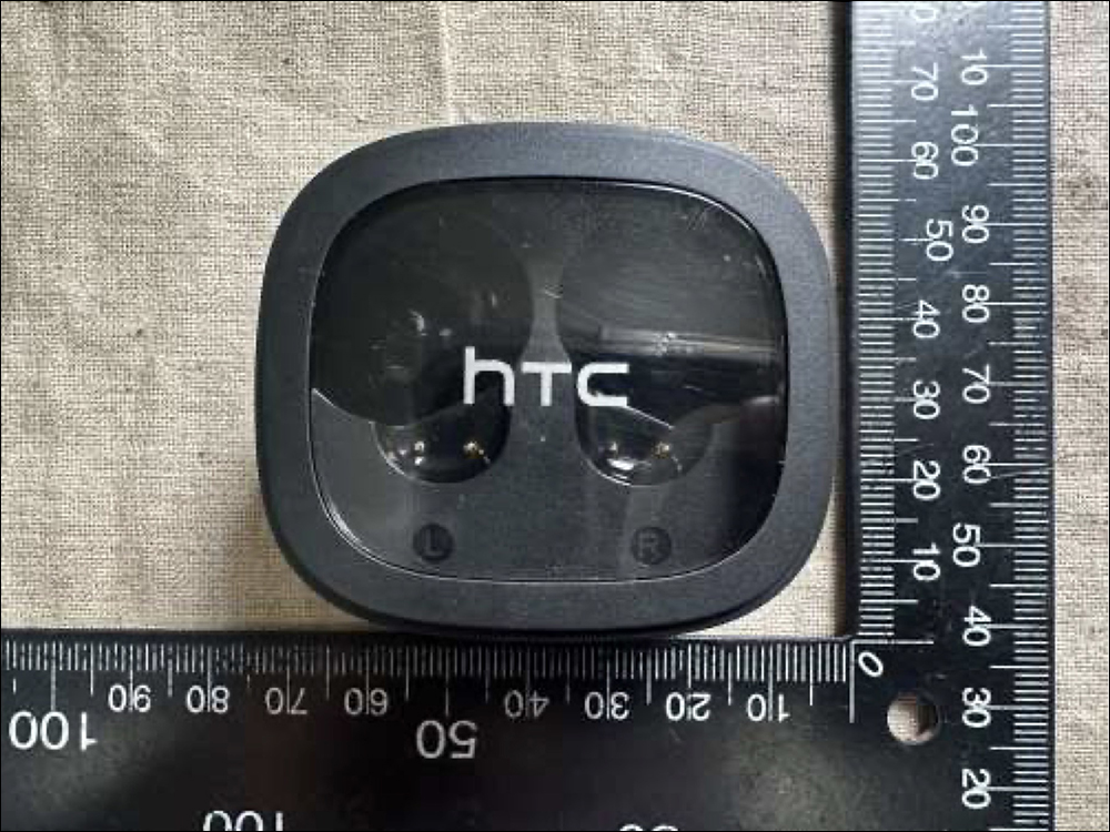 HTC 新品悄悄通過 NCC 認證!HTC True Wireless Earbuds II 真無線藍牙耳機外觀公開,有望搶先 HTC U23 Pro 推出? - 電腦王阿達 HTC 新品悄悄通過 NCC 認證!HTC True Wireless Earbuds II 真無線藍牙耳機外觀公開,有望搶先 HTC U23 Pro 推出? - 電腦王阿達