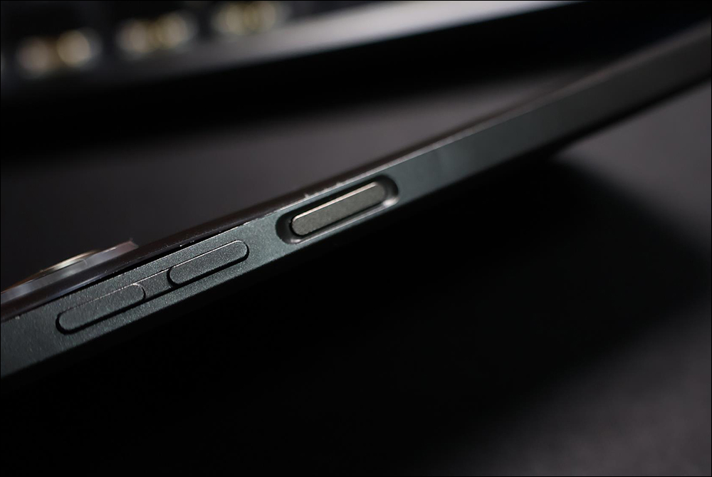 HTC U23 Pro 5G 工程機被搶先開箱！品牌首度升級 1 億像素手機 - 電腦王阿達