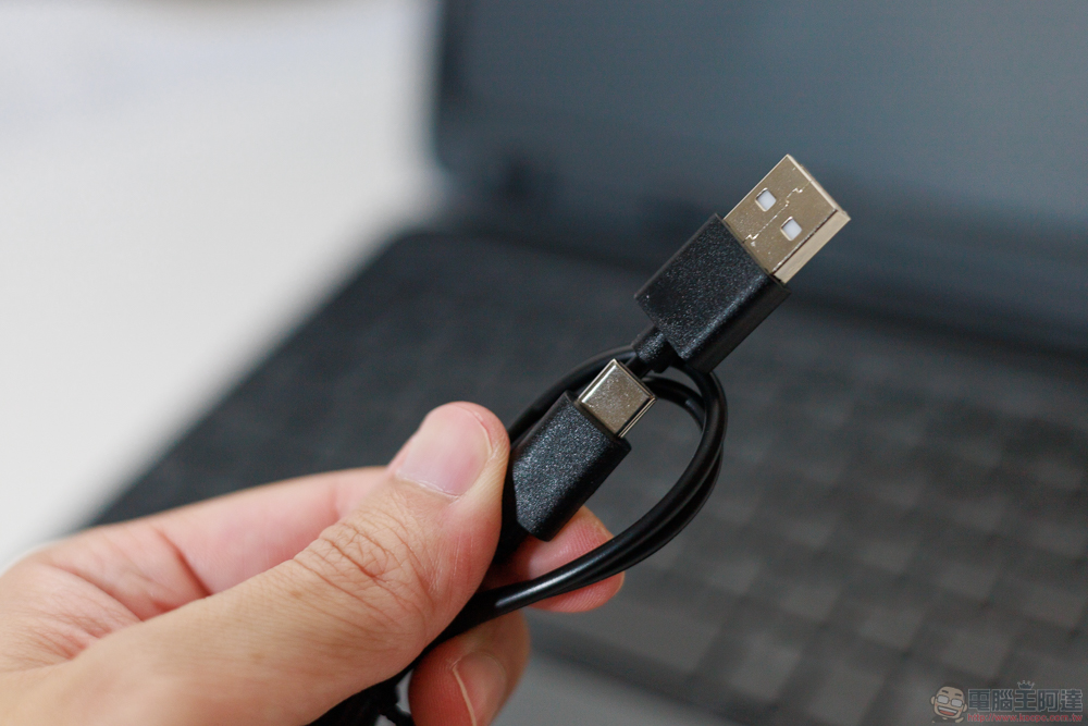 小資族 iPad 體驗全滿足!eiP Magnetix 磁吸可拆式藍牙觸控鍵盤、媲美 Apple Pencil 的磁吸充電觸控筆、專業筆觸磁吸類紙膜 eiP 超大杯全配件開箱 - 電腦王阿達 小資族 iPad 體驗全滿足!eiP Magnetix 磁吸可拆式藍牙觸控鍵盤、媲美 Apple Pencil 的磁吸充電觸控筆、專業筆觸磁吸類紙膜 eiP 超大杯全配件開箱 - 電腦王阿達