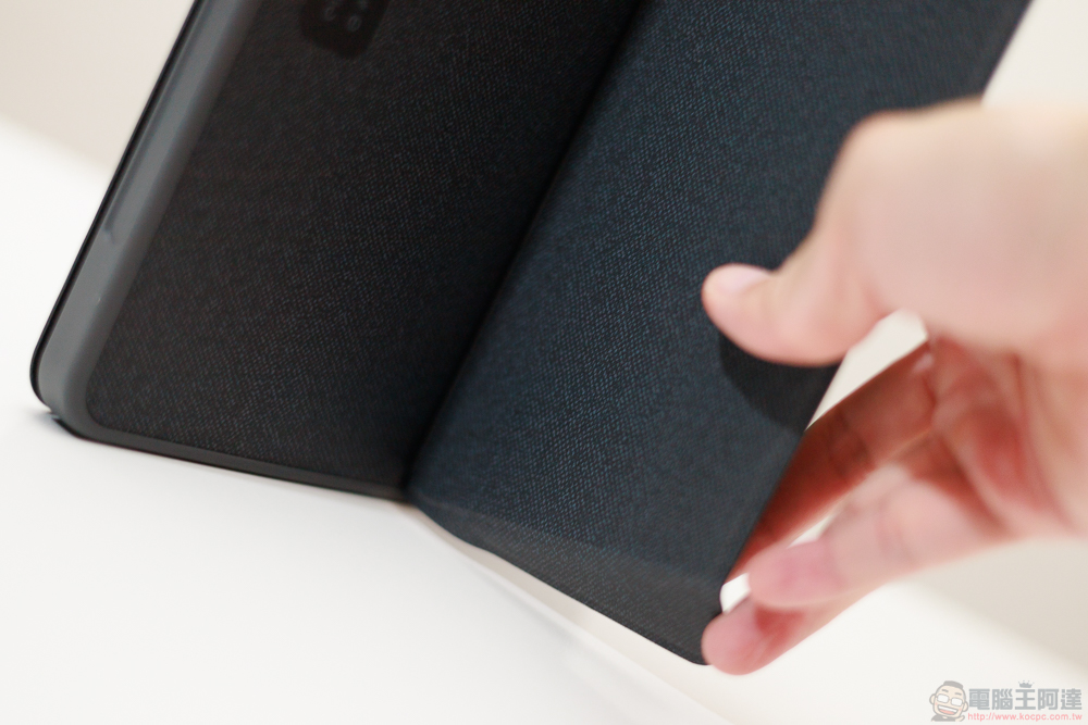小資族 iPad 體驗全滿足!eiP Magnetix 磁吸可拆式藍牙觸控鍵盤、媲美 Apple Pencil 的磁吸充電觸控筆、專業筆觸磁吸類紙膜 eiP 超大杯全配件開箱 - 電腦王阿達 小資族 iPad 體驗全滿足!eiP Magnetix 磁吸可拆式藍牙觸控鍵盤、媲美 Apple Pencil 的磁吸充電觸控筆、專業筆觸磁吸類紙膜 eiP 超大杯全配件開箱 - 電腦王阿達