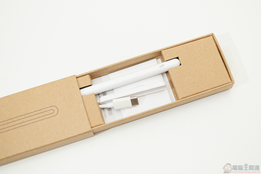 小資族 iPad 體驗全滿足!eiP Magnetix 磁吸可拆式藍牙觸控鍵盤、媲美 Apple Pencil 的磁吸充電觸控筆、專業筆觸磁吸類紙膜 eiP 超大杯全配件開箱 - 電腦王阿達 小資族 iPad 體驗全滿足!eiP Magnetix 磁吸可拆式藍牙觸控鍵盤、媲美 Apple Pencil 的磁吸充電觸控筆、專業筆觸磁吸類紙膜 eiP 超大杯全配件開箱 - 電腦王阿達