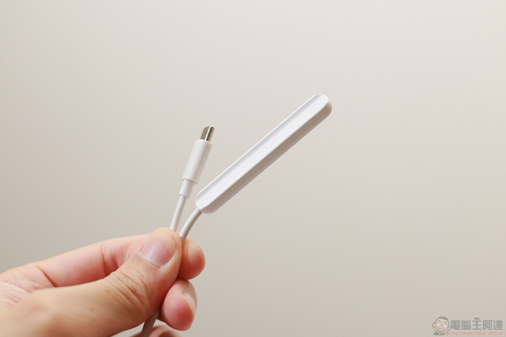 小資族 iPad 體驗全滿足!eiP Magnetix 磁吸可拆式藍牙觸控鍵盤、媲美 Apple Pencil 的磁吸充電觸控筆、專業筆觸磁吸類紙膜 eiP 超大杯全配件開箱 - 電腦王阿達 小資族 iPad 體驗全滿足!eiP Magnetix 磁吸可拆式藍牙觸控鍵盤、媲美 Apple Pencil 的磁吸充電觸控筆、專業筆觸磁吸類紙膜 eiP 超大杯全配件開箱 - 電腦王阿達