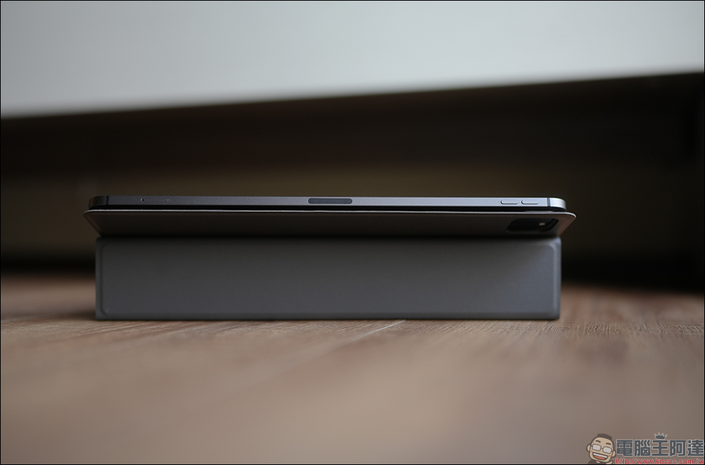 VATORA 磁吸飛行系列平板保護套+手機錢包支架開箱,滿足 iPad 與 iPhone 用戶的所有支架需求! - 電腦王阿達 VATORA 磁吸飛行系列平板保護套+手機錢包支架開箱,滿足 iPad 與 iPhone 用戶的所有支架需求! - 電腦王阿達