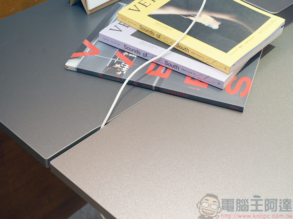 mindcase Allround Desk 鷗圓電動升降桌開箱:免萬元、易組裝,小資最愛 - 電腦王阿達 mindcase Allround Desk 鷗圓電動升降桌開箱:免萬元、易組裝,小資最愛 - 電腦王阿達