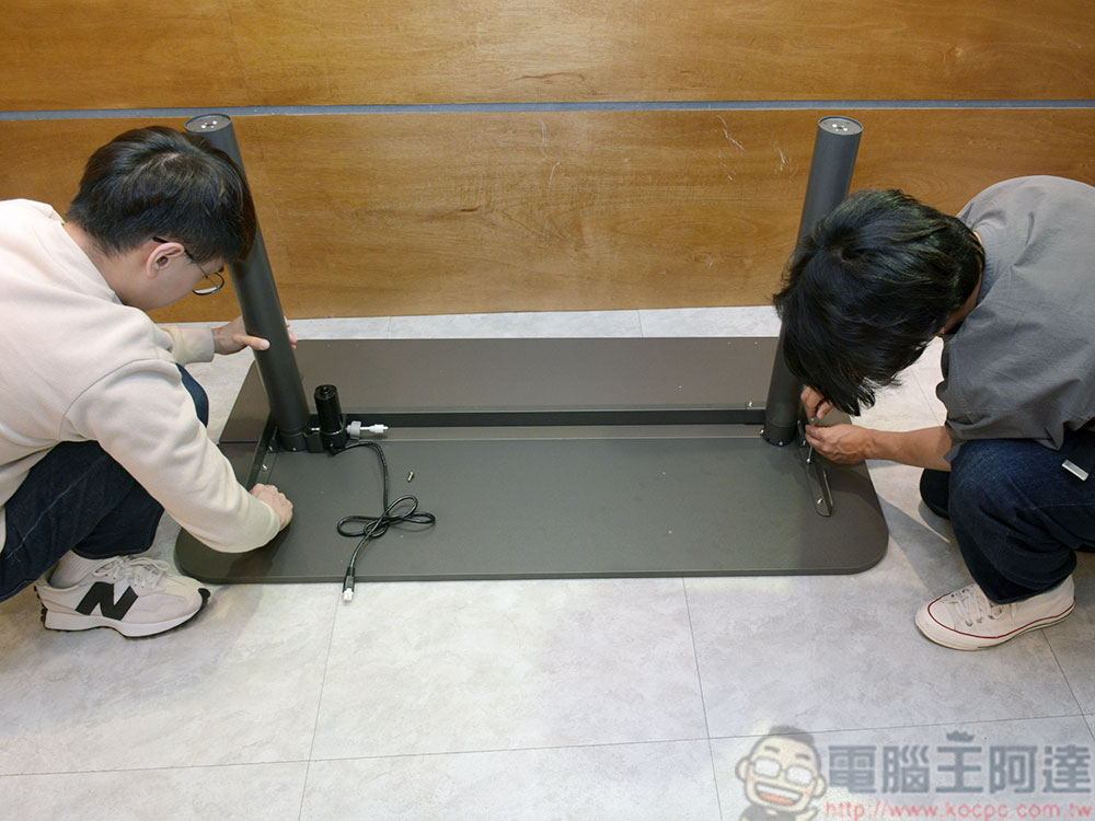 mindcase Allround Desk 鷗圓電動升降桌開箱:免萬元、易組裝,小資最愛 - 電腦王阿達 mindcase Allround Desk 鷗圓電動升降桌開箱:免萬元、易組裝,小資最愛 - 電腦王阿達