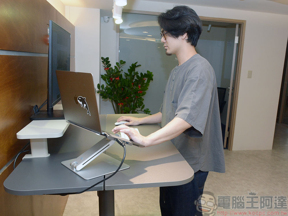 mindcase Allround Desk 鷗圓電動升降桌開箱:免萬元、易組裝,小資最愛 - 電腦王阿達 mindcase Allround Desk 鷗圓電動升降桌開箱:免萬元、易組裝,小資最愛 - 電腦王阿達