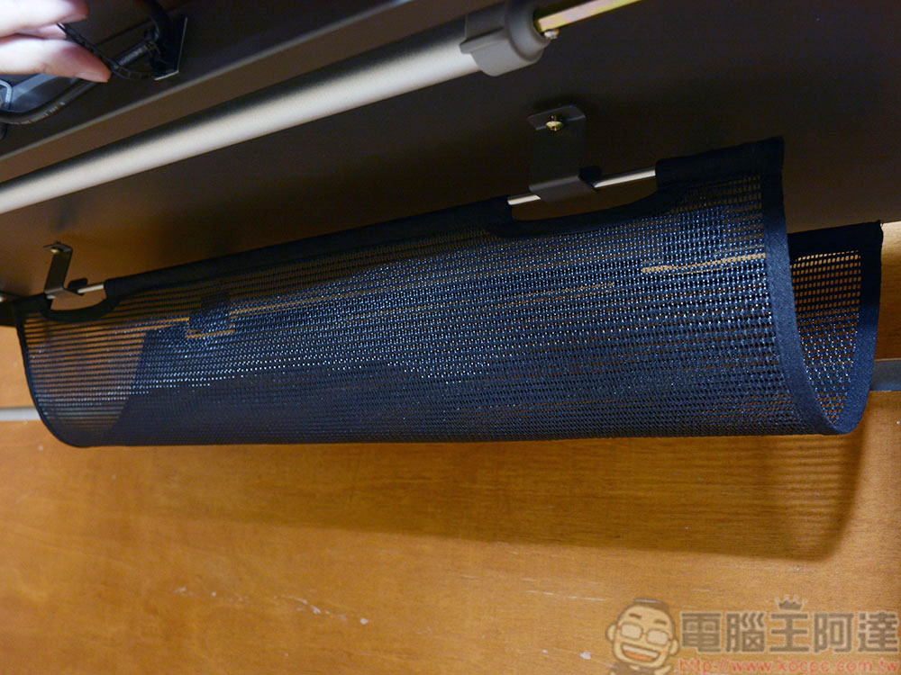 mindcase Allround Desk 鷗圓電動升降桌開箱:免萬元、易組裝,小資最愛 - 電腦王阿達 mindcase Allround Desk 鷗圓電動升降桌開箱:免萬元、易組裝,小資最愛 - 電腦王阿達