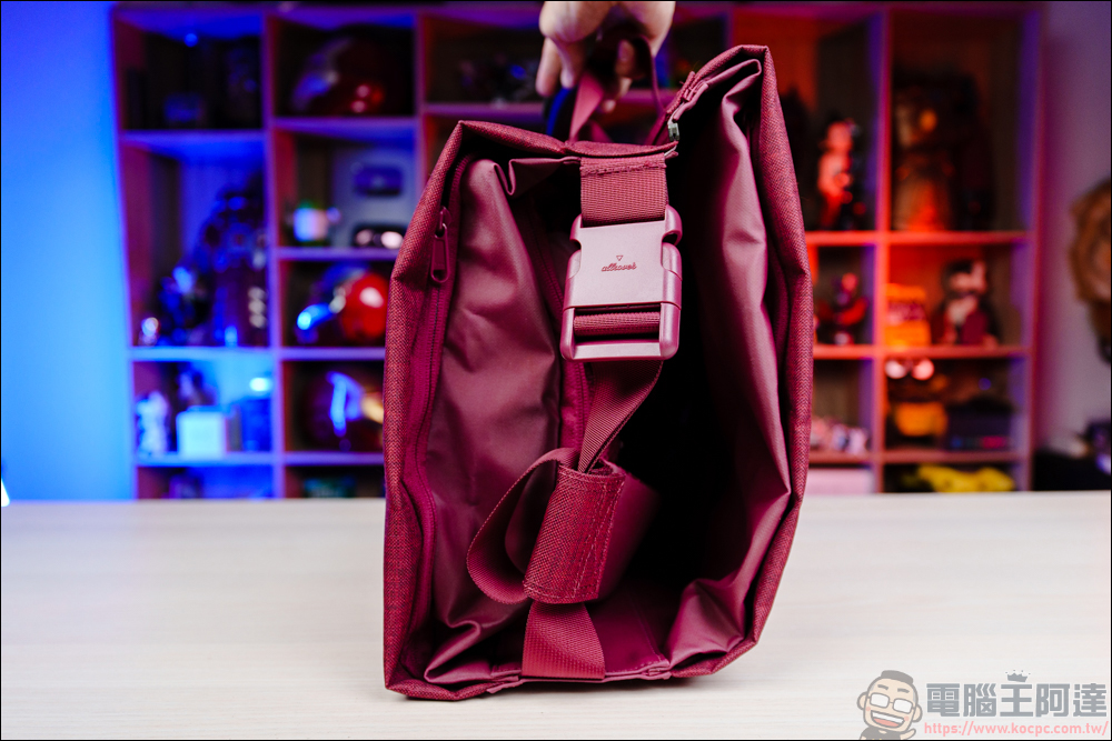 Allrover Flipbag 翻轉背包,可變形多種形態,後背包 + 手提包 + 單肩包,一包N用途 - 電腦王阿達 Allrover Flipbag 翻轉背包,可變形多種形態,後背包 + 手提包 + 單肩包,一包N用途 - 電腦王阿達