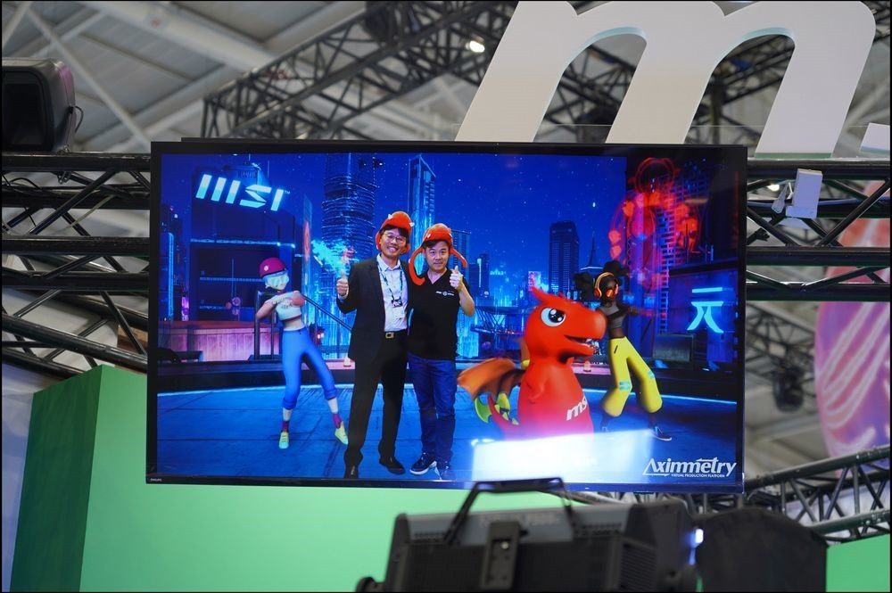 【新聞照片四】HTC VIVE Mars CamTrack虛擬拍片製作系統,以更簡單、直覺且符合經濟效益的方式協助影像製作團隊創建專業級虛擬影像內容 【新聞照片四】HTC VIVE Mars CamTrack虛擬拍片製作系統,以更簡單、直覺且符合經濟效益的方式協助影像製作團隊創建專業級虛擬影像內容
