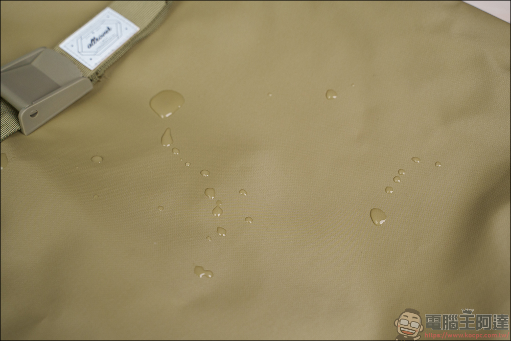 Allrover Flipbag 翻轉背包,可變形多種形態,後背包 + 手提包 + 單肩包,一包N用途 - 電腦王阿達 Allrover Flipbag 翻轉背包,可變形多種形態,後背包 + 手提包 + 單肩包,一包N用途 - 電腦王阿達