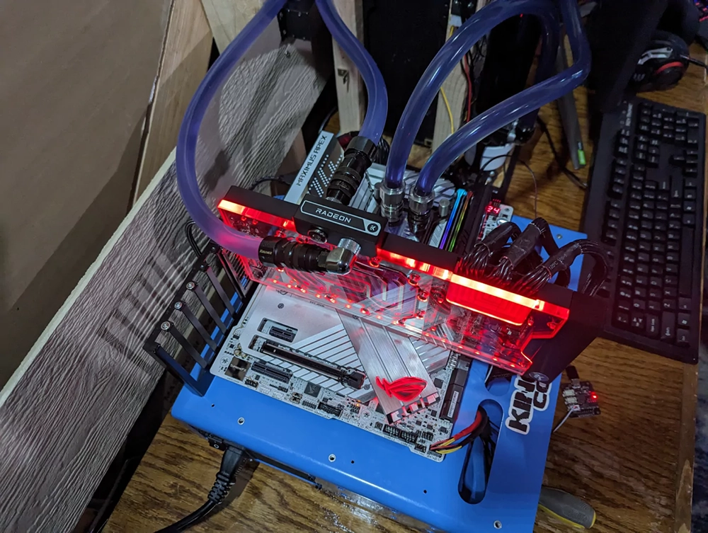 國外玩家調教 RX 7900 XTX 後效能追上 RTX 4090,但功耗高達 700W - 電腦王阿達 國外玩家調教 RX 7900 XTX 後效能追上 RTX 4090,但功耗高達 700W - 電腦王阿達
