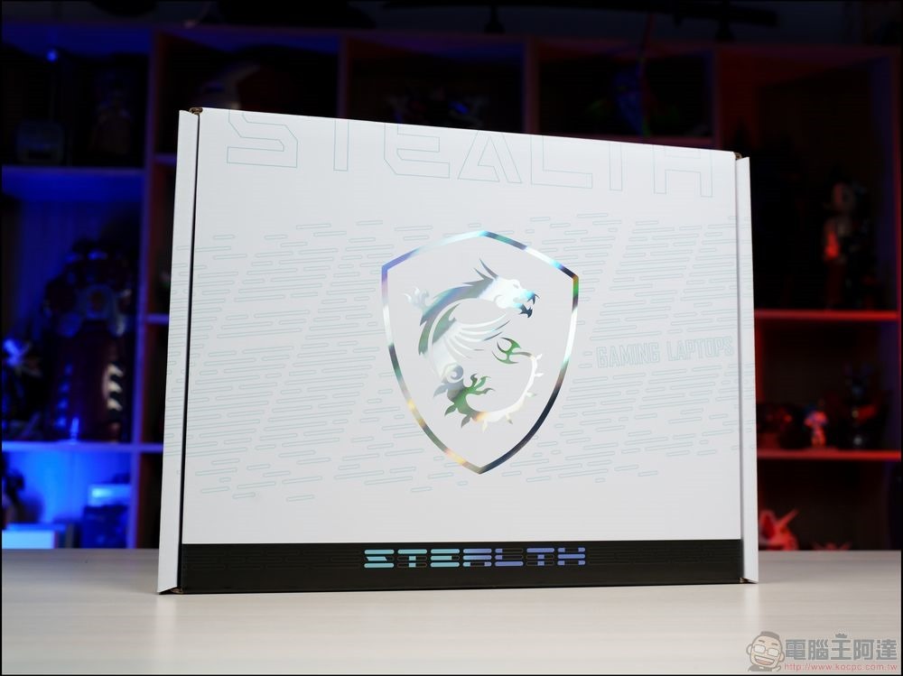 MSI Stealth 14 Studio A13V 開箱 - 01 MSI Stealth 14 Studio A13V 開箱 - 01