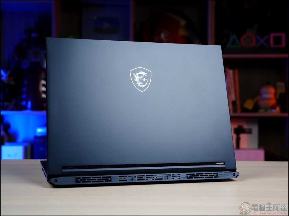 MSI Stealth 14 Studio A13V 開箱 - 08 MSI Stealth 14 Studio A13V 開箱 - 08
