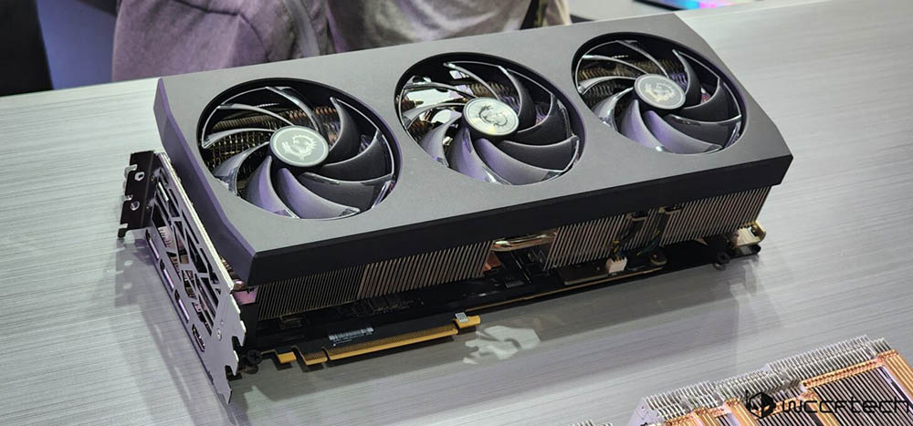 疑似 NVIDIA GeForce RTX 4090 Ti 的照片現身,佔用 4 條插槽超巨大 - 電腦王阿達 疑似 NVIDIA GeForce RTX 4090 Ti 的照片現身,佔用 4 條插槽超巨大 - 電腦王阿達