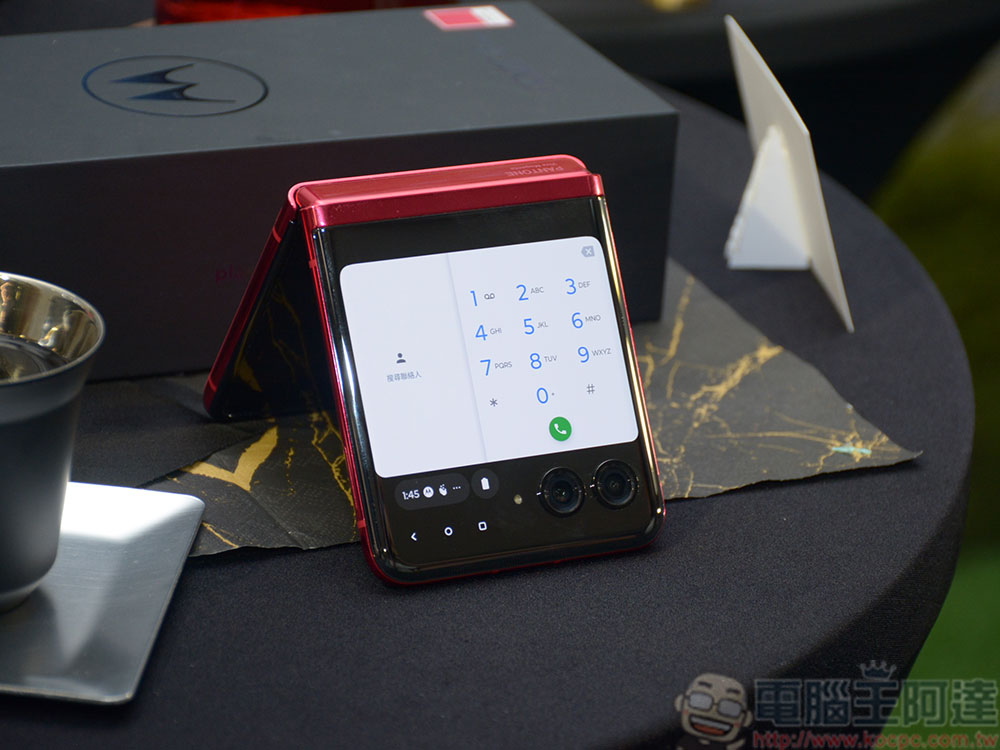 motorola razr 40 系列摺疊機在台推出,3.6 吋外螢幕挑戰市場最大 - 電腦王阿達 motorola razr 40 系列摺疊機在台推出,3.6 吋外螢幕挑戰市場最大 - 電腦王阿達