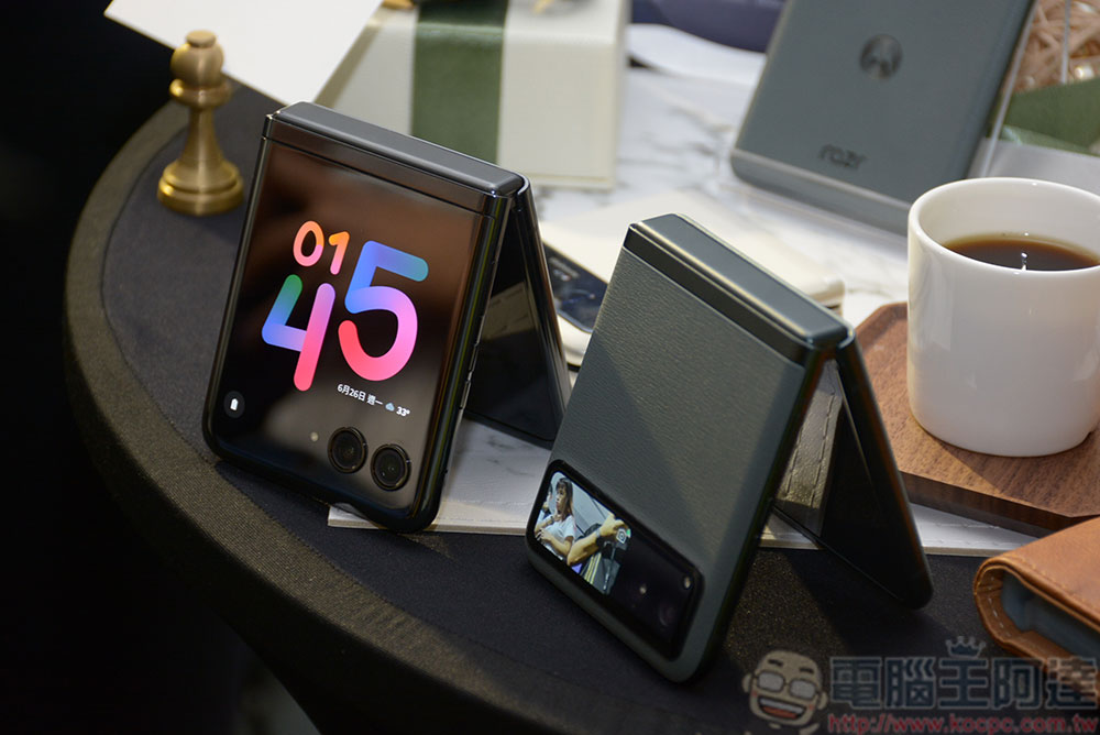 motorola razr 40 系列摺疊機在台推出,3.6 吋外螢幕挑戰市場最大 - 電腦王阿達 motorola razr 40 系列摺疊機在台推出,3.6 吋外螢幕挑戰市場最大 - 電腦王阿達