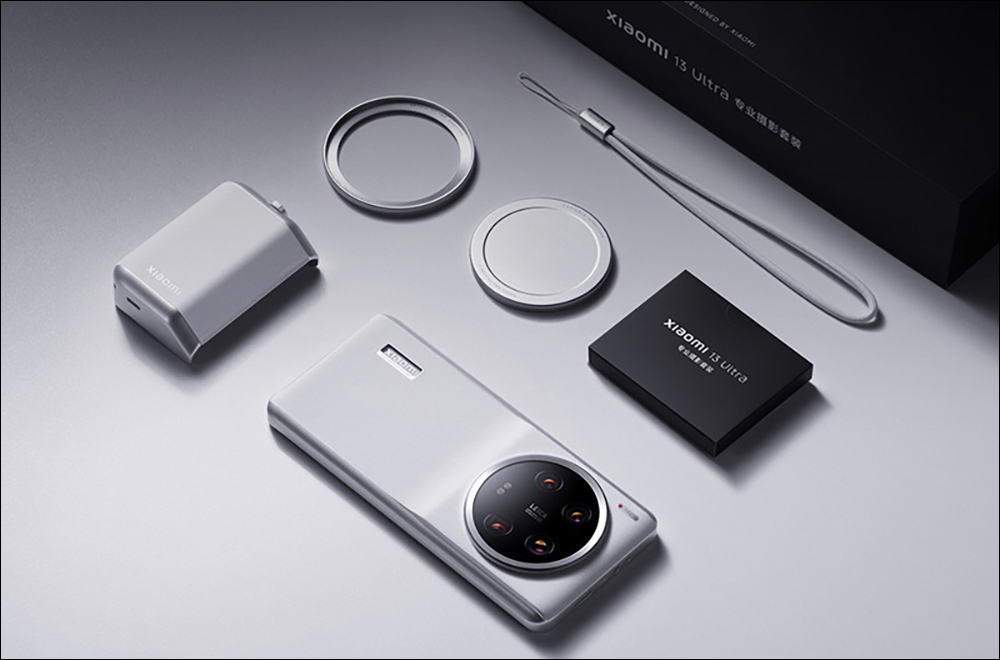 小米 Xiaomi 13 Ultra 專業攝影套裝白色版推出,配備無線攝影手把、67mm 濾鏡轉接環、鏡頭蓋與掛繩 - 電腦王阿達 小米 Xiaomi 13 Ultra 專業攝影套裝白色版推出,配備無線攝影手把、67mm 濾鏡轉接環、鏡頭蓋與掛繩 - 電腦王阿達