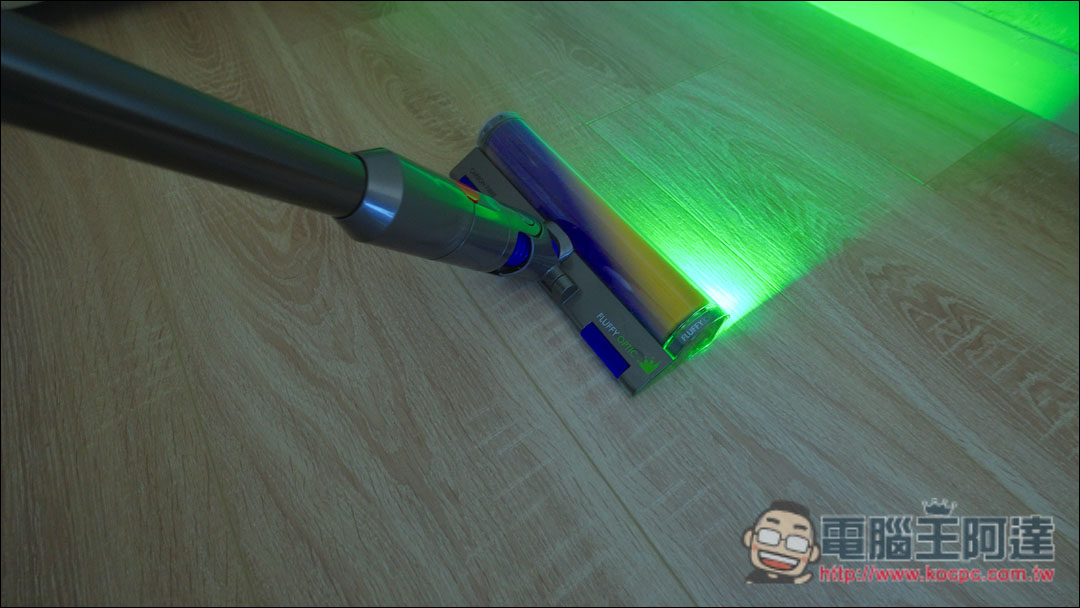 Dyson V12s Detect Slim Submarine 乾濕全能洗地吸塵器開箱:可乾吸、洗地的黑科技掃地神器 - 電腦王阿達 Dyson V12s Detect Slim Submarine 乾濕全能洗地吸塵器開箱:可乾吸、洗地的黑科技掃地神器 - 電腦王阿達