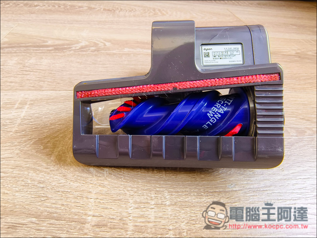Dyson V12s Detect Slim Submarine 乾濕全能洗地吸塵器開箱:可乾吸、洗地的黑科技掃地神器 - 電腦王阿達 Dyson V12s Detect Slim Submarine 乾濕全能洗地吸塵器開箱:可乾吸、洗地的黑科技掃地神器 - 電腦王阿達