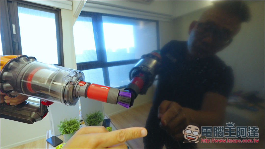 Dyson V12s Detect Slim Submarine 乾濕全能洗地吸塵器開箱:可乾吸、洗地的黑科技掃地神器 - 電腦王阿達 Dyson V12s Detect Slim Submarine 乾濕全能洗地吸塵器開箱:可乾吸、洗地的黑科技掃地神器 - 電腦王阿達