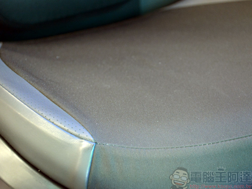 Cooler Master × D-BOX Motion 1 超體感電競椅開箱體驗:開啟沉浸式影音娛樂大門 - 電腦王阿達 Cooler Master × D-BOX Motion 1 超體感電競椅開箱體驗:開啟沉浸式影音娛樂大門 - 電腦王阿達
