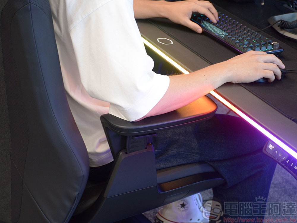 Cooler Master × D-BOX Motion 1 超體感電競椅開箱體驗:開啟沉浸式影音娛樂大門 - 電腦王阿達 Cooler Master × D-BOX Motion 1 超體感電競椅開箱體驗:開啟沉浸式影音娛樂大門 - 電腦王阿達