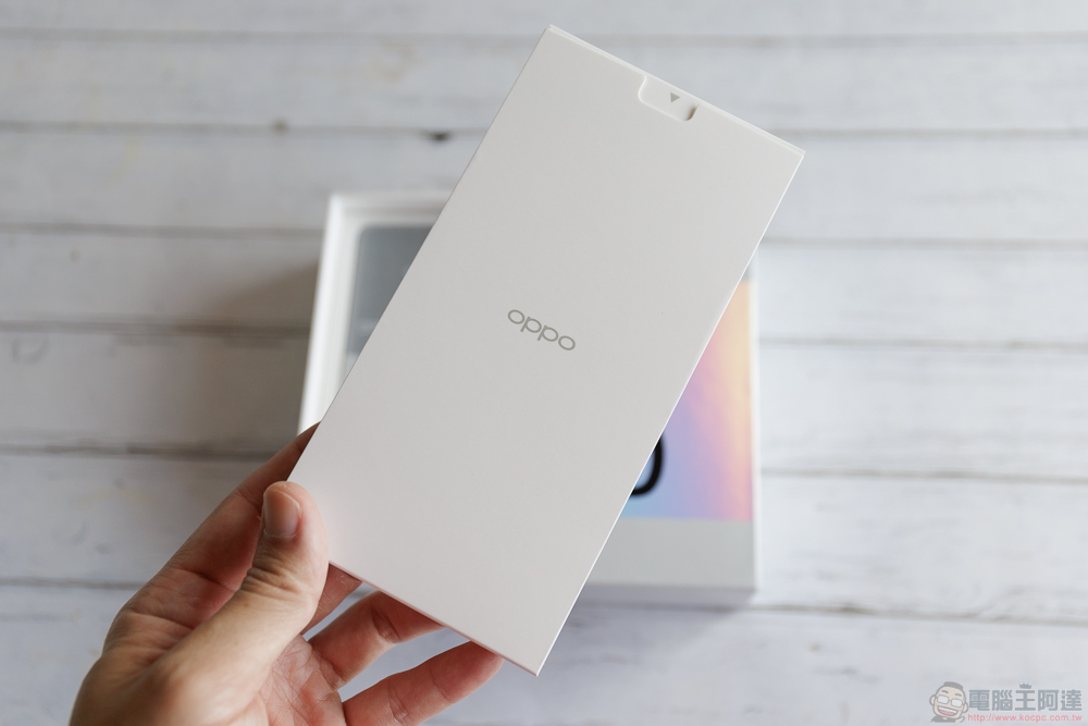 OPPO Reno10 Pro+ 實拍開箱體驗:潛望式鏡頭與 AI 超清長焦讓你輕鬆化身人像專家 - 電腦王阿達 OPPO Reno10 Pro+ 實拍開箱體驗:潛望式鏡頭與 AI 超清長焦讓你輕鬆化身人像專家 - 電腦王阿達