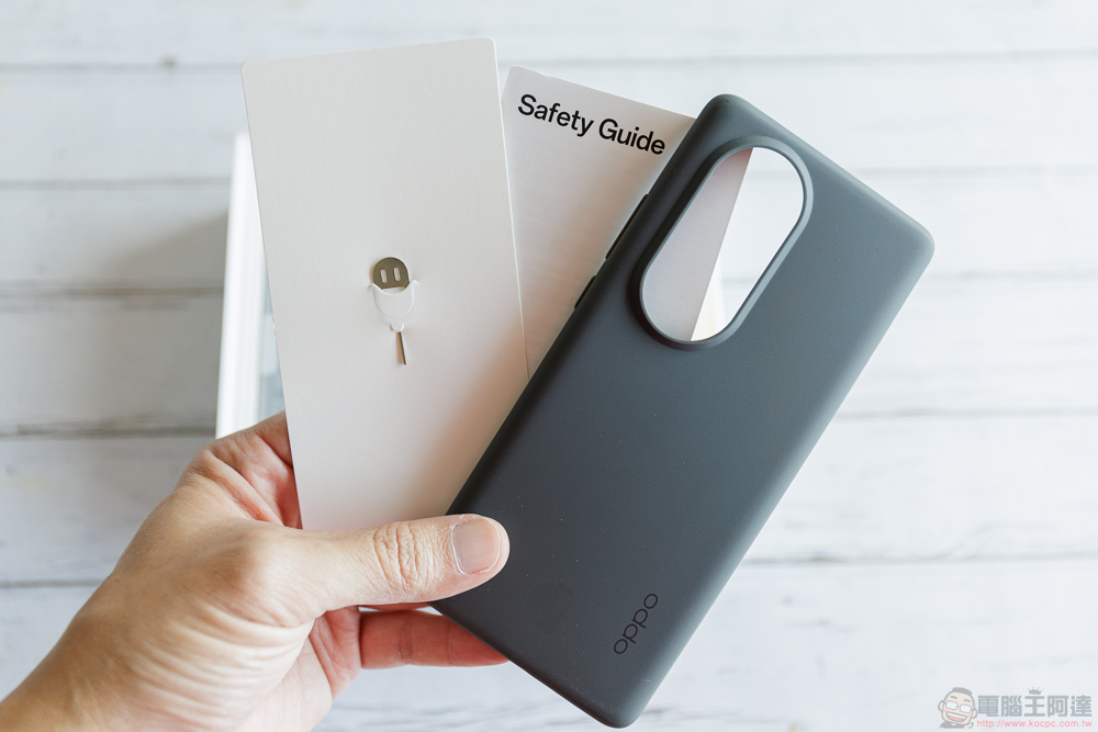 OPPO Reno10 Pro+ 實拍開箱體驗:潛望式鏡頭與 AI 超清長焦讓你輕鬆化身人像專家 - 電腦王阿達 OPPO Reno10 Pro+ 實拍開箱體驗:潛望式鏡頭與 AI 超清長焦讓你輕鬆化身人像專家 - 電腦王阿達