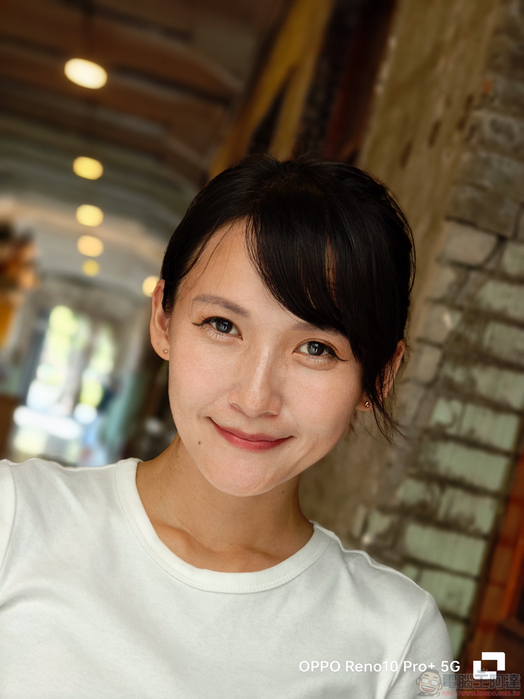 OPPO Reno10 Pro+ 實拍開箱體驗:潛望式鏡頭與 AI 超清長焦讓你輕鬆化身人像專家 - 電腦王阿達 OPPO Reno10 Pro+ 實拍開箱體驗:潛望式鏡頭與 AI 超清長焦讓你輕鬆化身人像專家 - 電腦王阿達